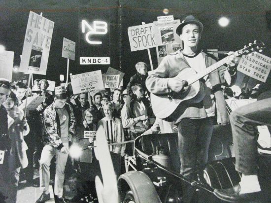 star_trek-demonstration_1968.jpg