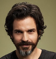 Santiago Cabrera